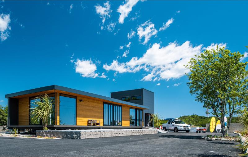 S..Tomioka baseの外観